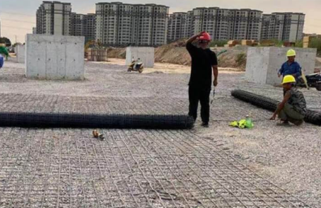 丰满土工格栅铺设前地基要怎么处理？